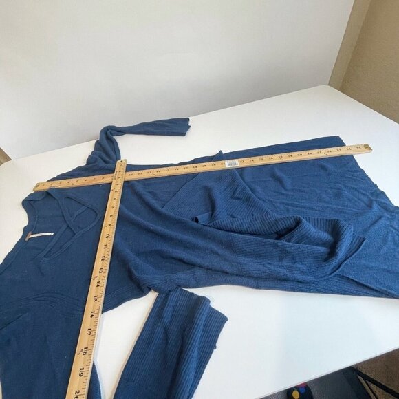 Free People Criss Cross Pullover Tunic Sweater Navy Blue S Long Sleeve Knit Slit - Picture 6 of 6